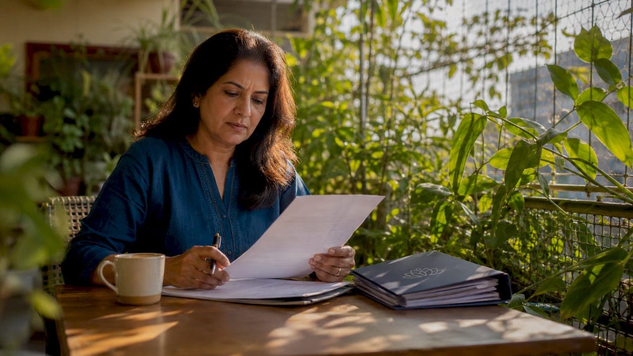 What Is a Funeral Service Contract? A Clear Guide
